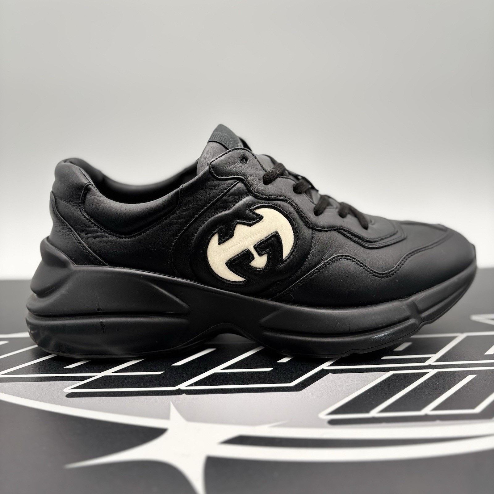 Gucci Gucci Rhyton Black Leather ' Interlocking G ' | GOOD COND! Size US 9.5 / EU 42-43 - 2 Thumbnail
