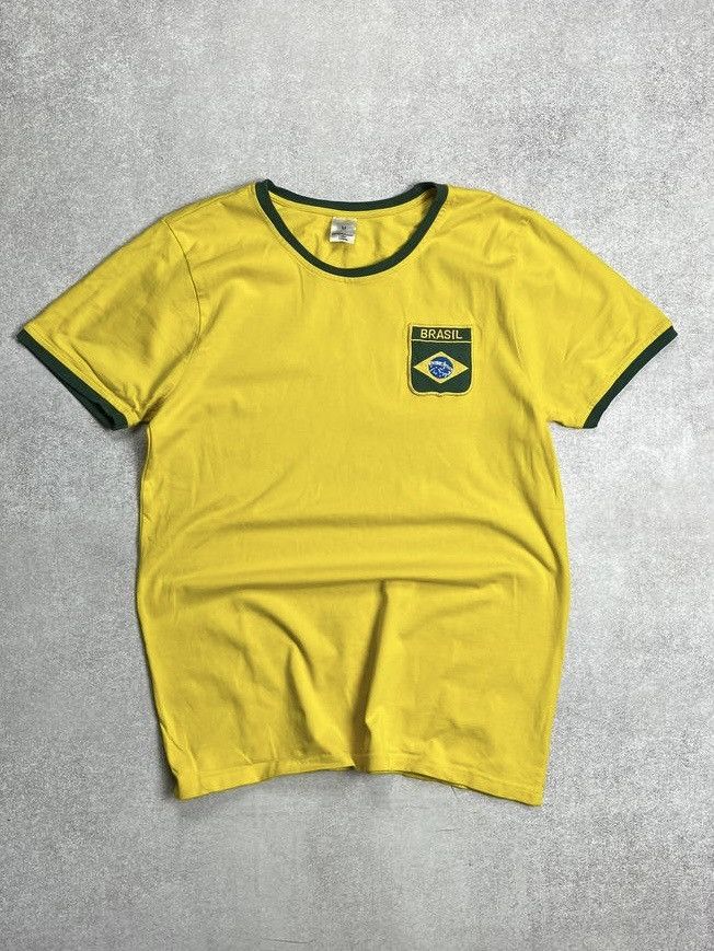 Vintage Vintage 90's Brazil Archival Boxy T-shirt M Size US M / EU 48-50 / 2 - 1 Thumbnail
