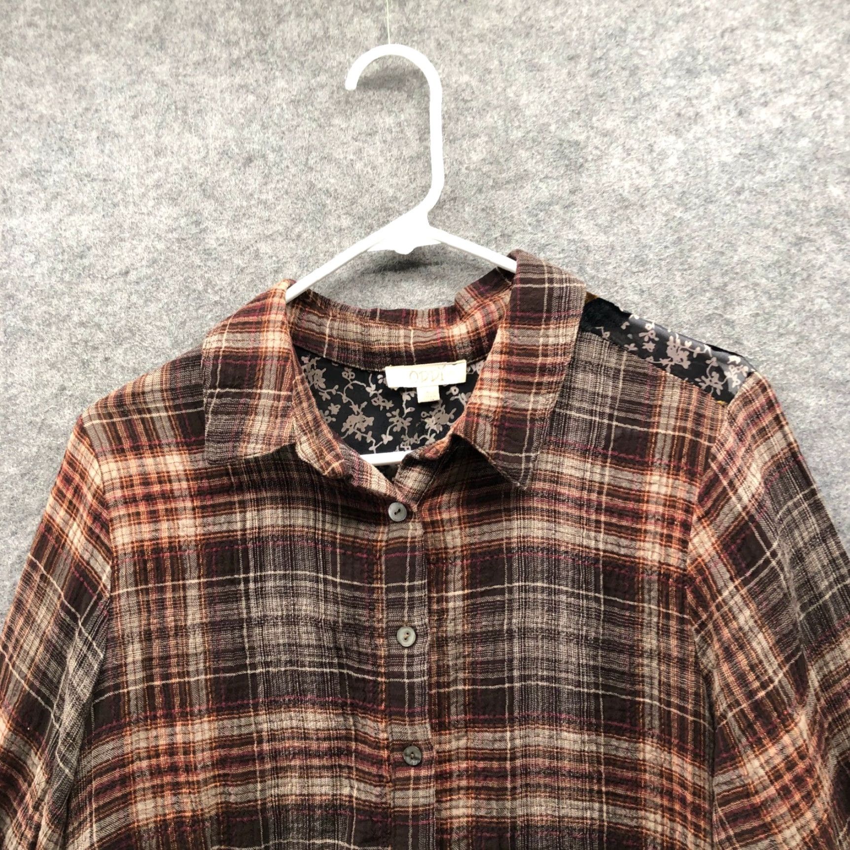 Vintage **Oddi Plaid Button Down Shirt Women's Long Sleeve Brown L** User: **Oddi Plaid Button Down Shirt Women's Long Sleeve Brown Size L** Size L / US 10 / IT 46 - 6 Thumbnail