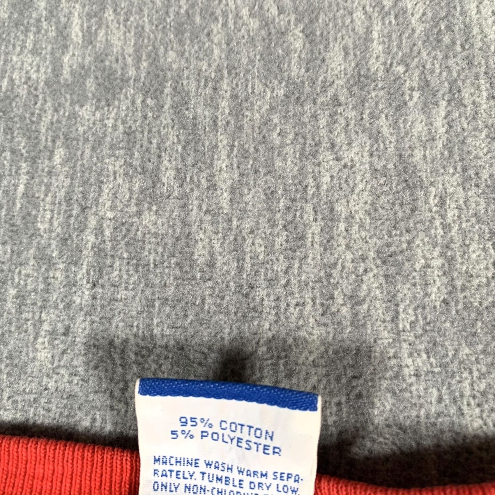 Champion VINTAGE Champion Sweatshirt Mens Large Red Embroidered Logo USA 90s Pullover Cotton Polyester Fleece Crewneck Size US L / EU 52-54 / 3 - 6 Thumbnail