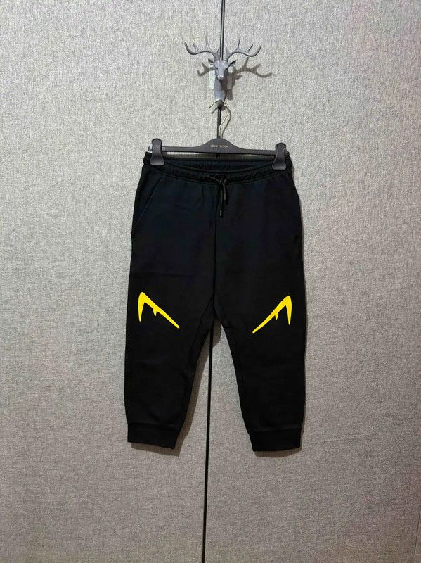 Fendi Black Cotton Casual Pants with Embroidery 0089