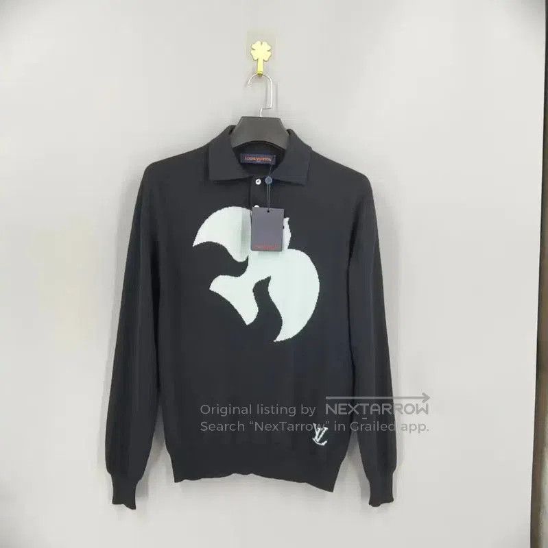 Louis Vuitton Black Wool Knit Sweater .