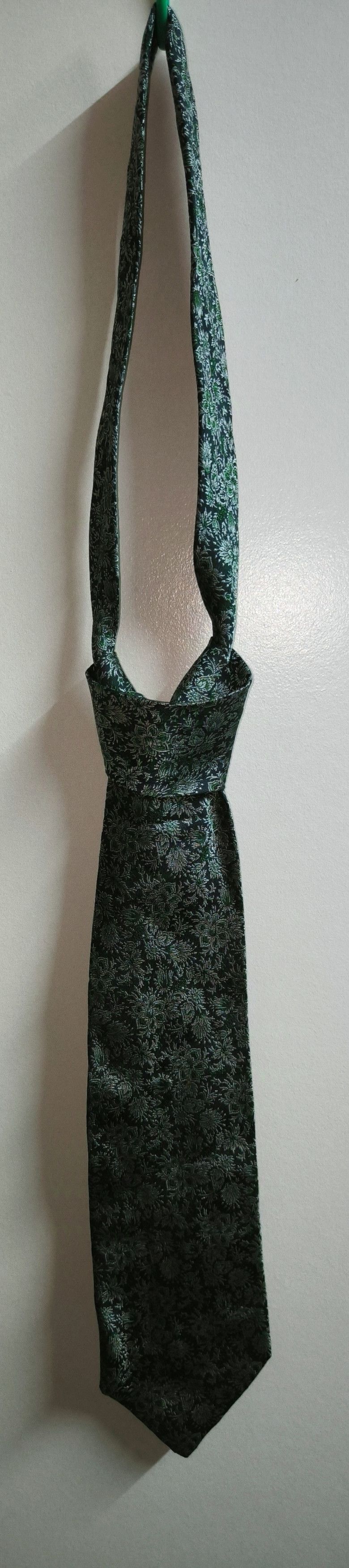 Fendi Green Necktie Size ONE SIZE - 1 Thumbnail