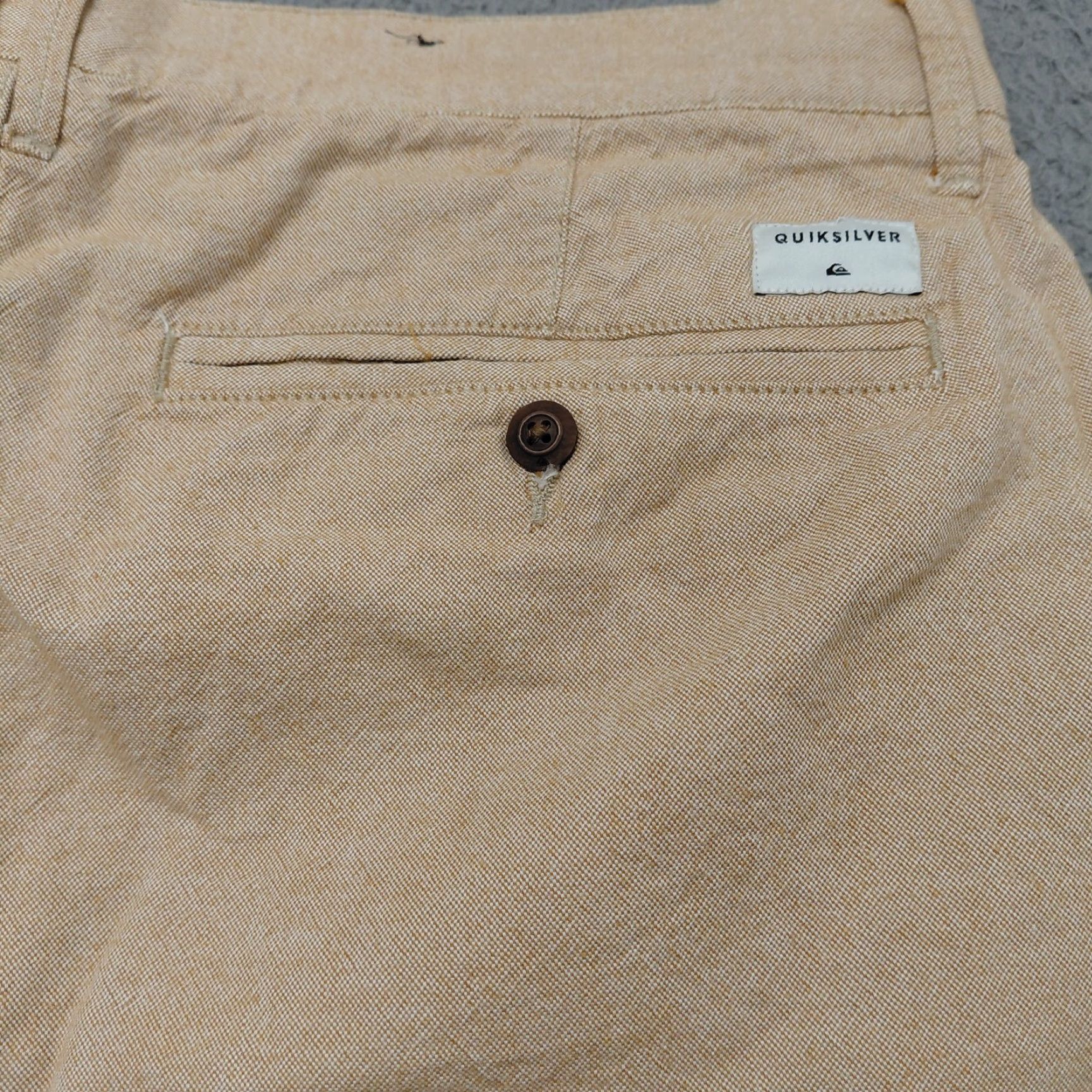 Quiksilver Quiksilver Chino Shorts Men 36x9" Flat Front Straight Fit Tan Cotton Surfer Logo Beach Logo Semantically Size US 36 / EU 52 - 3 Thumbnail