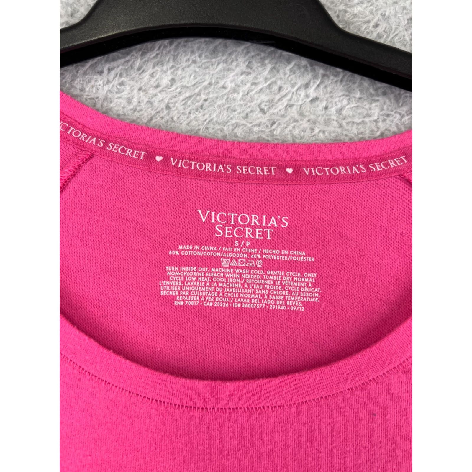 Victoria's Secret Victoria's Secret Shirt Womens Small Pink Round Neck 3/4 Sleeve Cotton Blend Logo Size S / US 4 / IT 40 - 4 Thumbnail