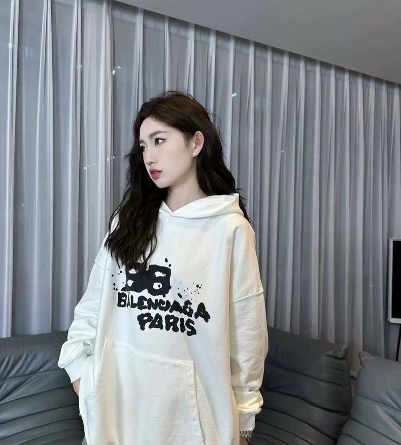 Balenciaga Balenciaga Double b graffiti hoodie Size US S / EU 44-46 / 1 - 7 Thumbnail