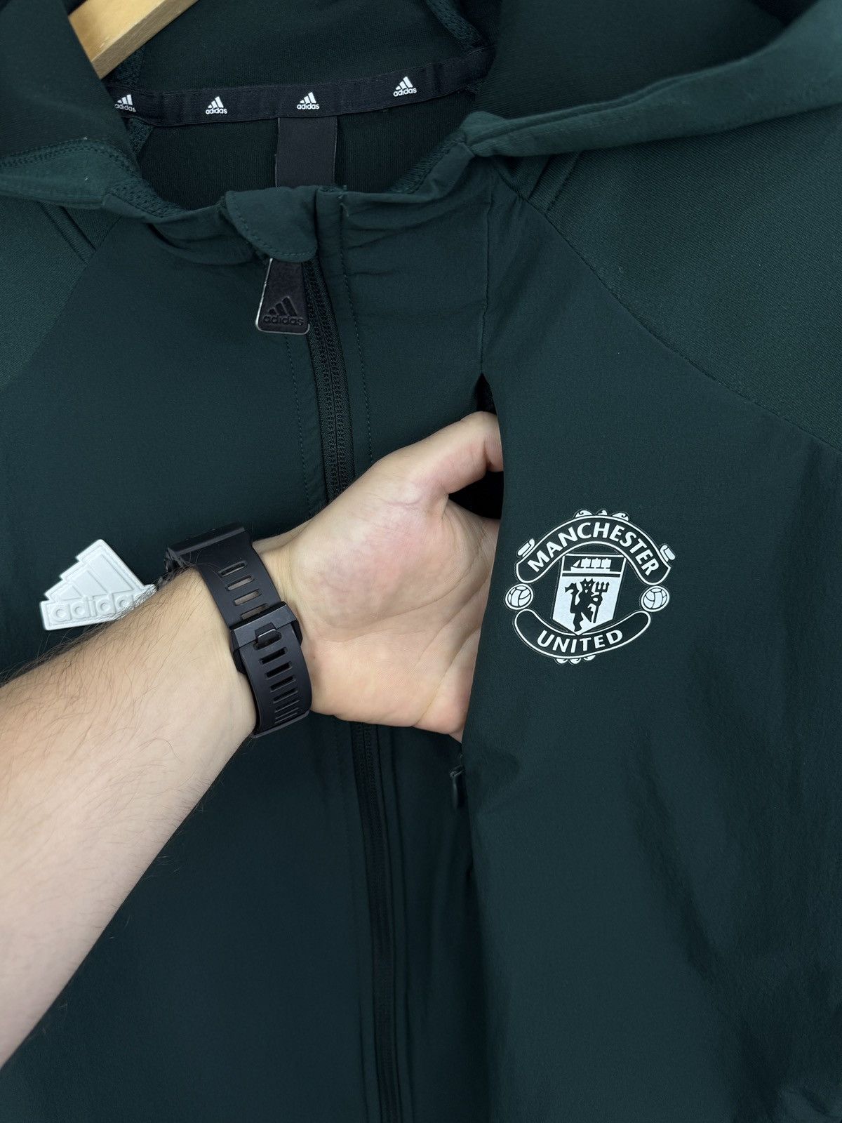 Adidas 🏴󠁧󠁢󠁥󠁮󠁧󠁿 2023 Adidas Manchester United Soccer Jacket Rare Hype Size US S / EU 44-46 / 1 - 11 Thumbnail