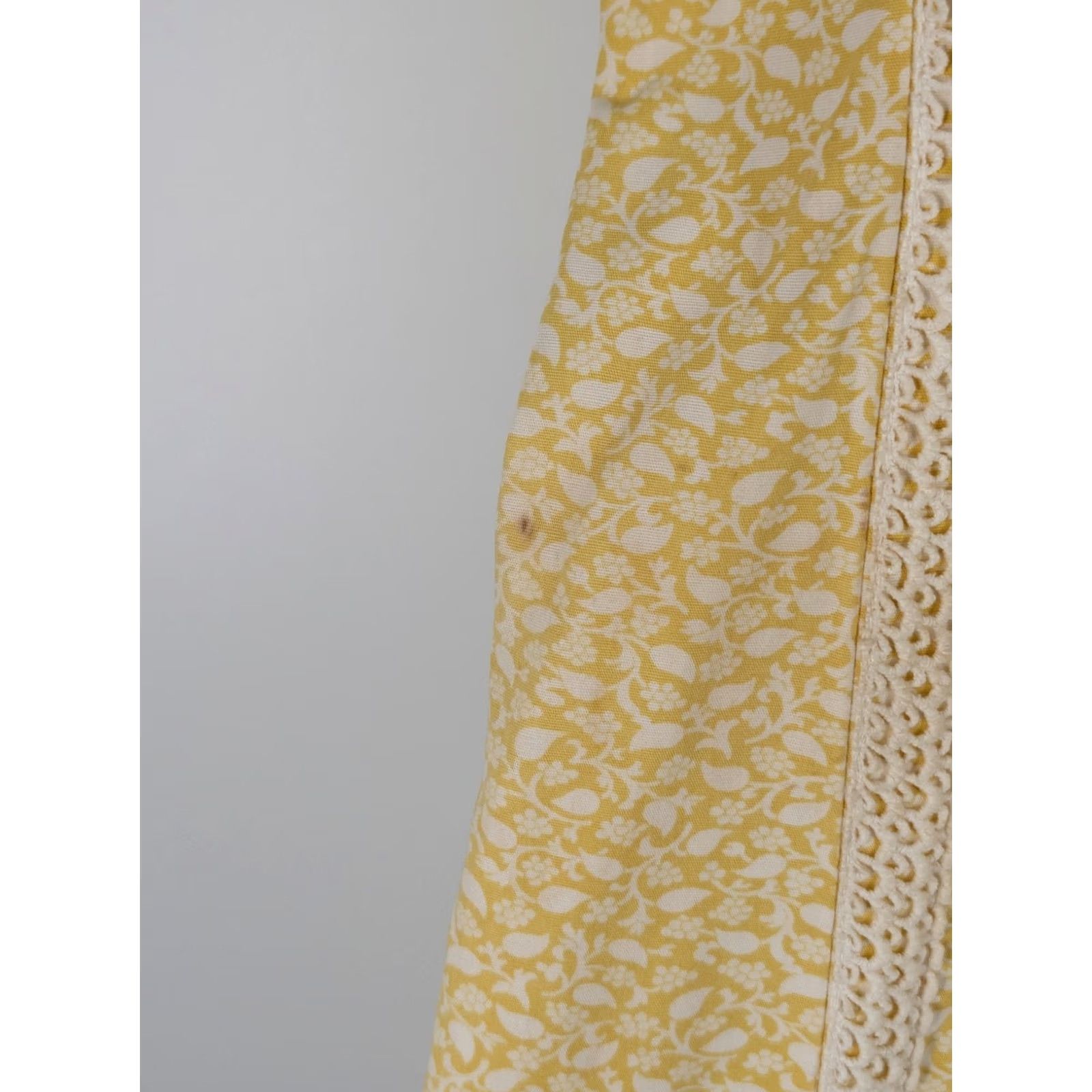 Lilly Pulitzer VINTAGE Lilly Pulitzer Shift Dress Yellow Floral Lace Trim Lord & Taylor 60s Women's Dress Size XS / US 0-2 / IT 36-38 - 7 Thumbnail