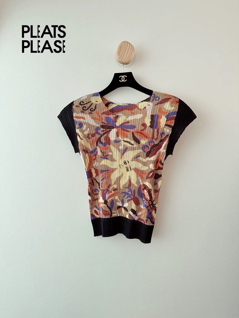 Issey Miyake Issey Miyake size:3 A brownish-yellow Mexican music top Size S / US 4 / IT 40 - 1 Thumbnail
