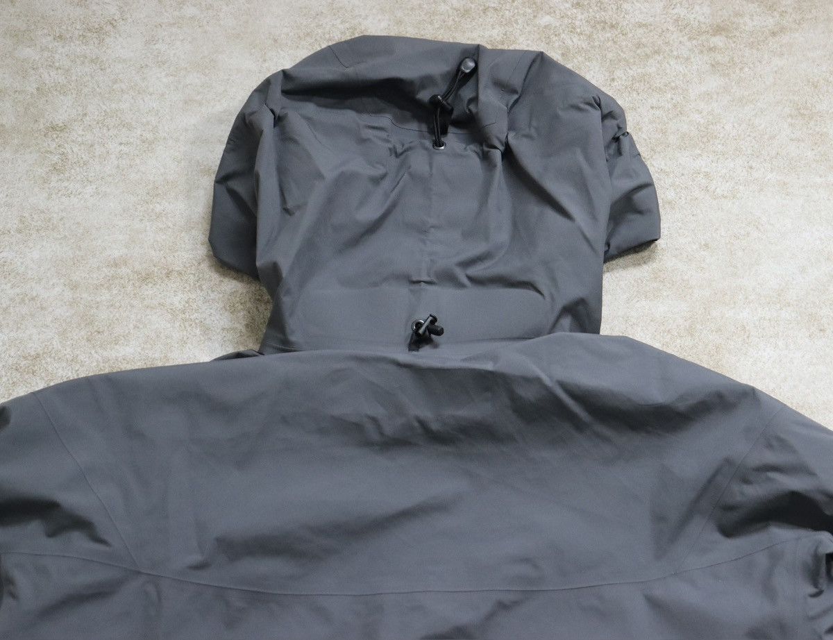 Arc'teryx Arcteryx Alpha Leaf Jacket Lt Gen2，sizeL Size US L / EU 52-54 / 3 - 8 Thumbnail