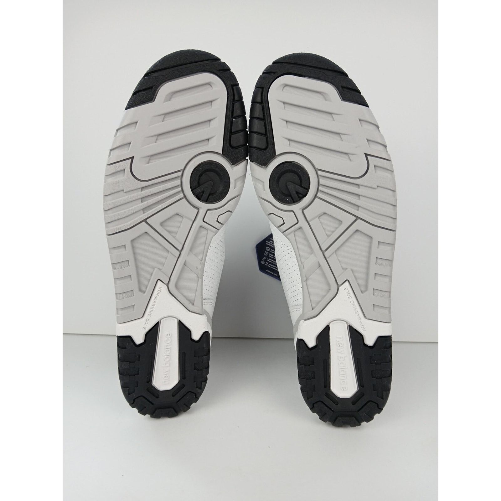 New Balance New Balance 650R Lifestyle White / BLK Shoes Men's Sz 11 Size US 11 / EU 44 - 13 Thumbnail