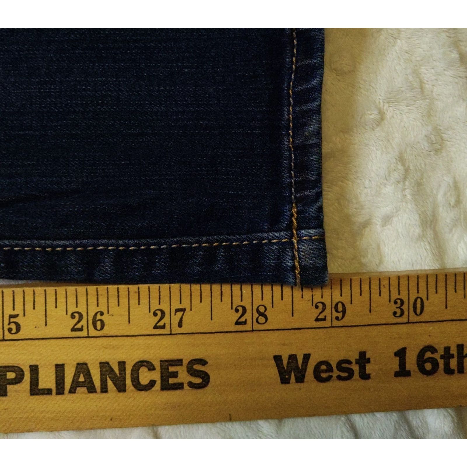 Abercrombie & Fitch Abercrombie & Fitch Medium Wash Distressed Skinny High Rise Jeans 26 X 29 Womens Jeans 5-Pocket Solid Blue 90s VintageRise 26/29 Womens Size 26" / US 2 / IT 38 - 7 Thumbnail