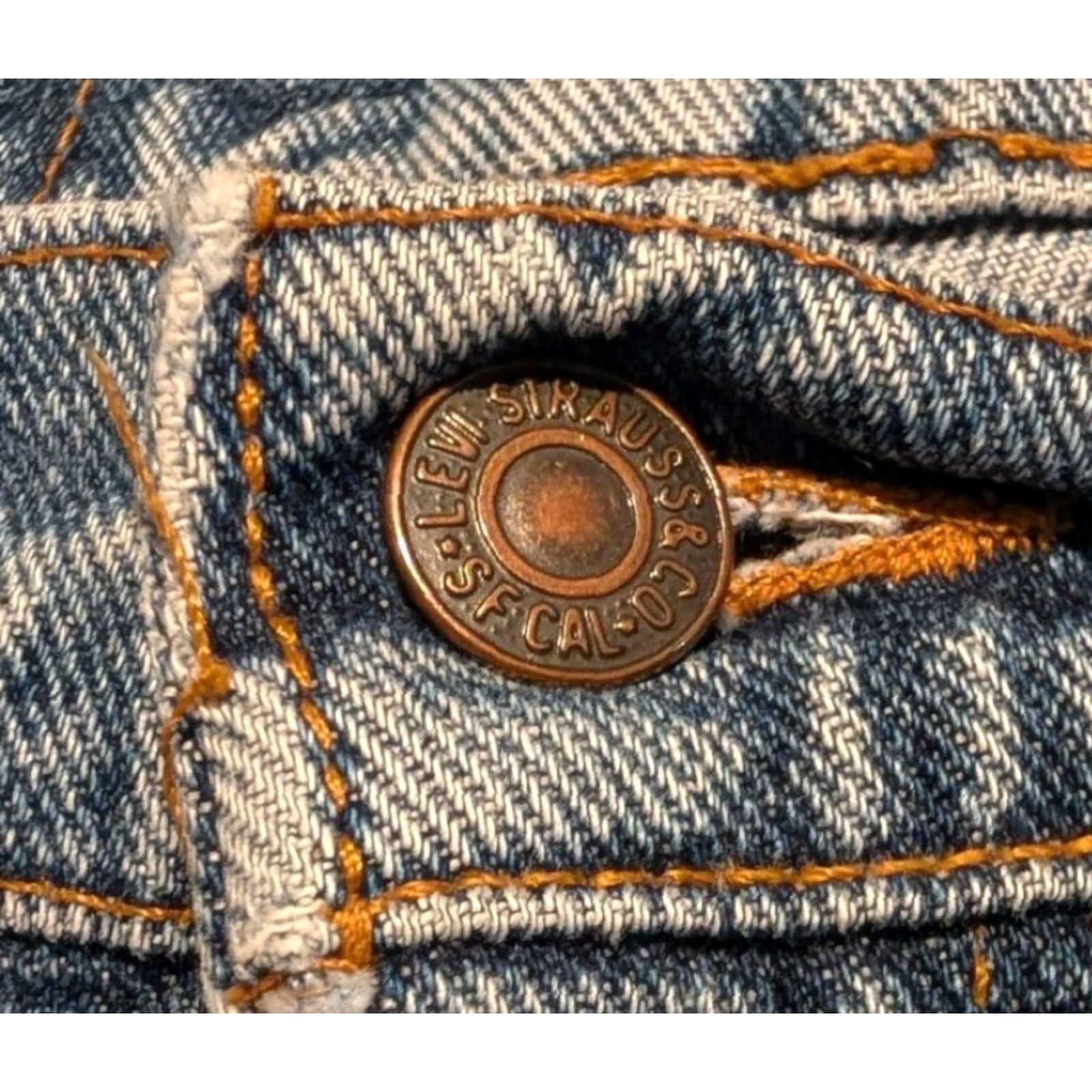 Levi's VINTAGE Levi's 560 Jeans Mens 34x35 Blue Denim Distressed 5-Pocket Regular Fit Tapered Leg USA Made 90s Denim Pants Size US 34 / EU 50 - 5 Thumbnail