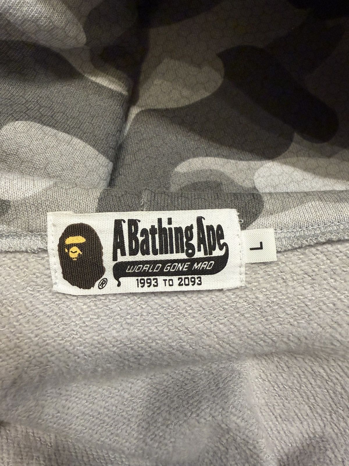 Bape BAPE Honeycomb Camo Shark Full Zip Hoodie – Grey Size US L / EU 52-54 / 3 - 4 Thumbnail