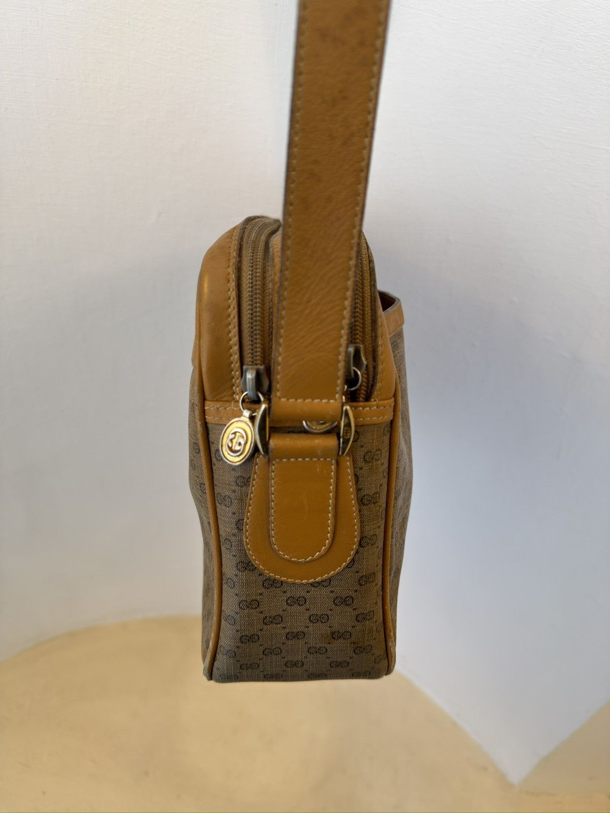 Gucci Vintage Rare 80s Gucci Micro GG Messenger Bag Unisex Size ONE SIZE - 9 Thumbnail