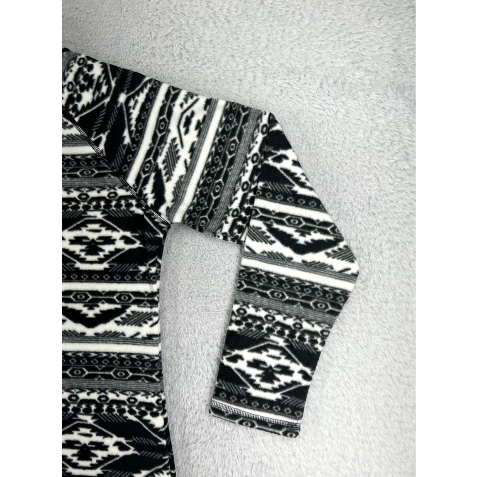 Eddie Bauer Eddie Bauer Sweater Womens Large Black White Southwest Aztec 1/4 Zip Fleece Poly Size L / US 10 / IT 46 - 5 Thumbnail