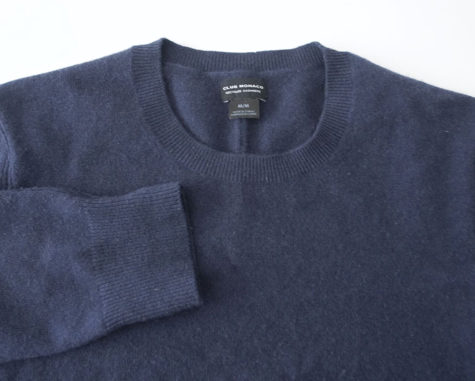 Club Monaco Club Monaco Sweater 100% Cashmere Recycled Size M Dark Blue Size US M / EU 48-50 / 2 - 2 Thumbnail