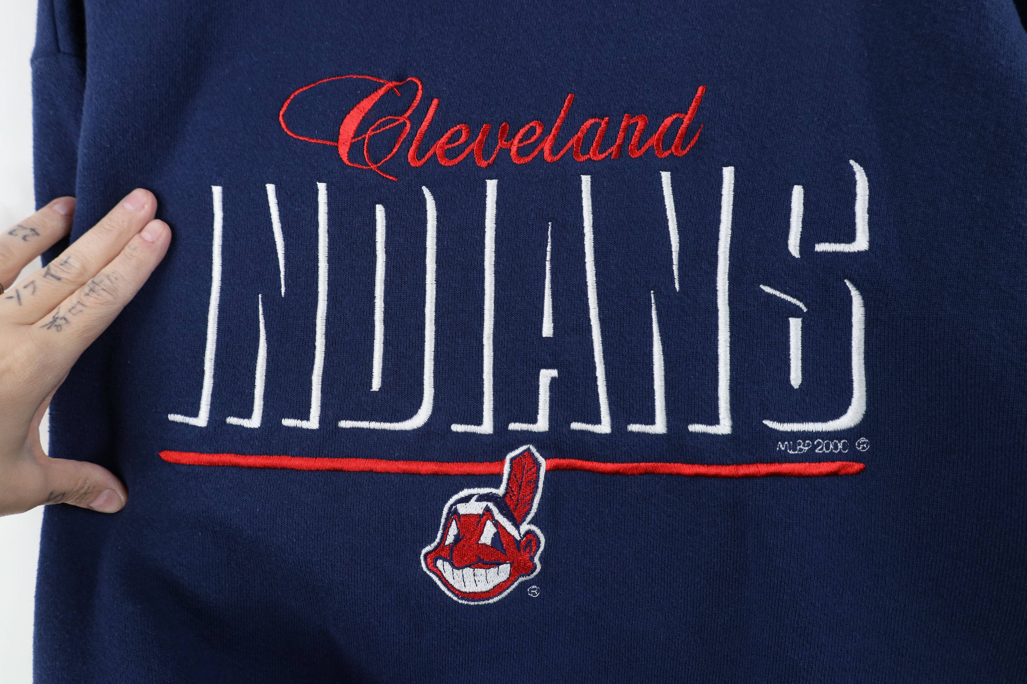 Vintage Vintage Y2K 2000 Wahoo Cleveland Indians Baseball Sweatshirt Size US L / EU 52-54 / 3 - 4 Thumbnail