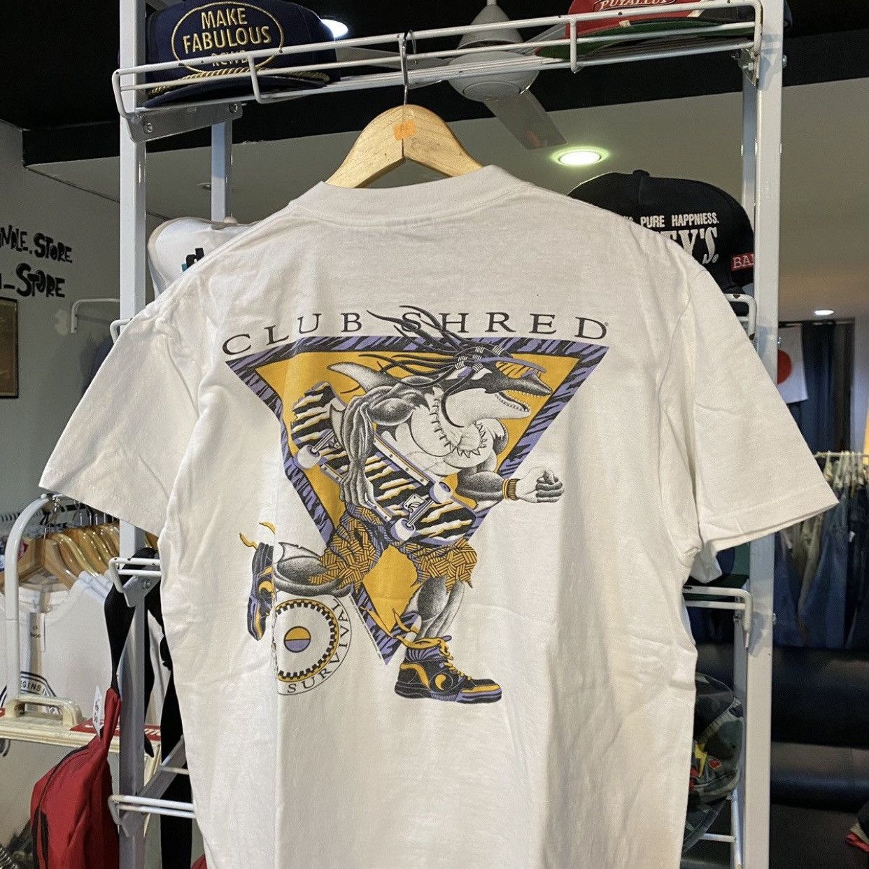 Vintage Vintage 90s Club Shred Shark Graphic T-Shirt - White - L Size US L / EU 52-54 / 3 - 3 Thumbnail