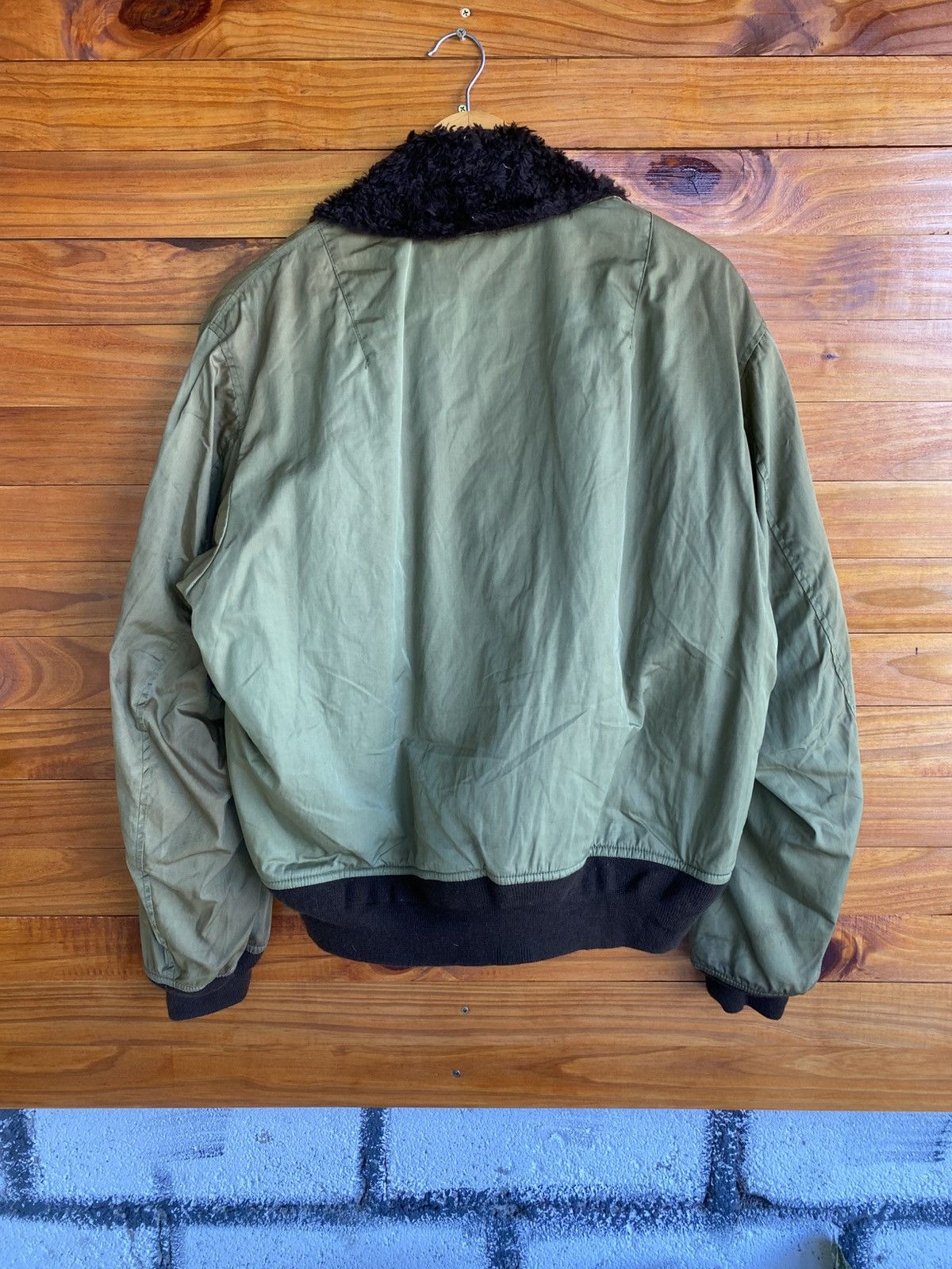 Vintage Colin Harvey Olive Green Bomber Jacket Faux Fur Collar Size US L / EU 52-54 / 3 - 11 Thumbnail