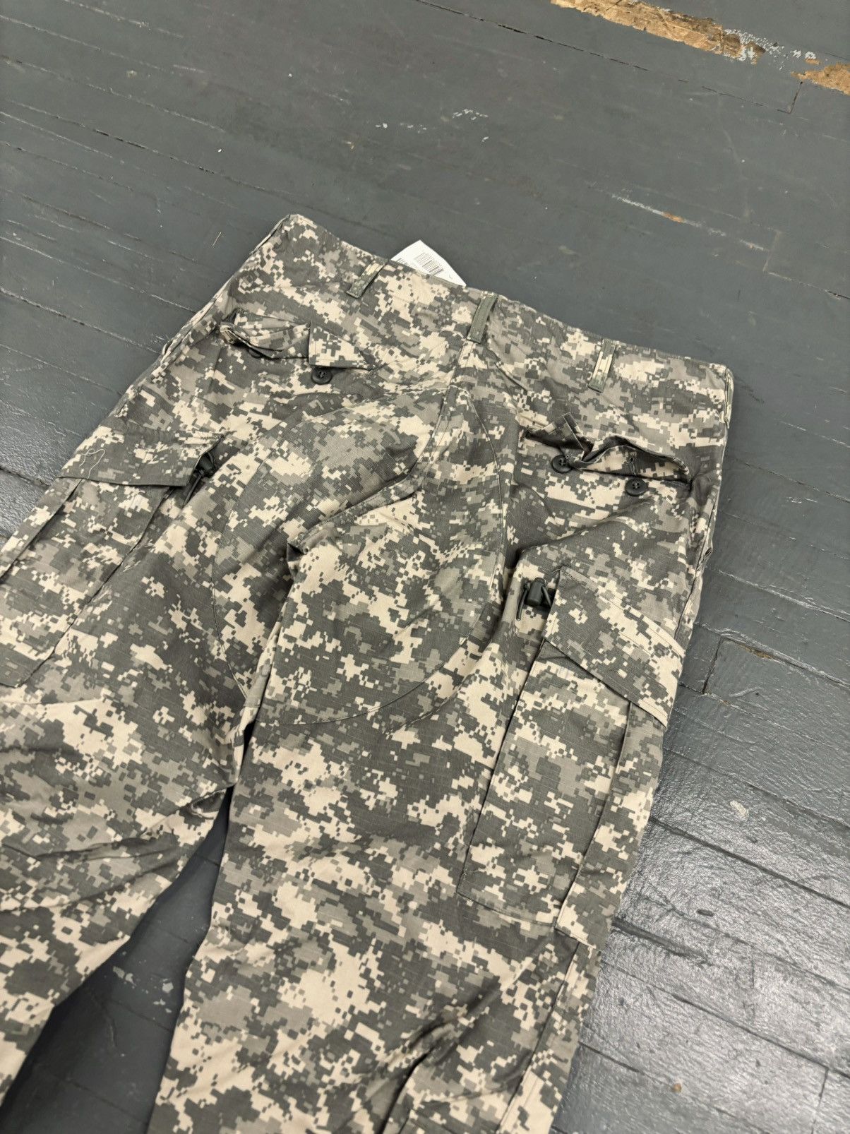 Vintage Vintage US military cargo baggy pants Size US 35 - 3 Thumbnail