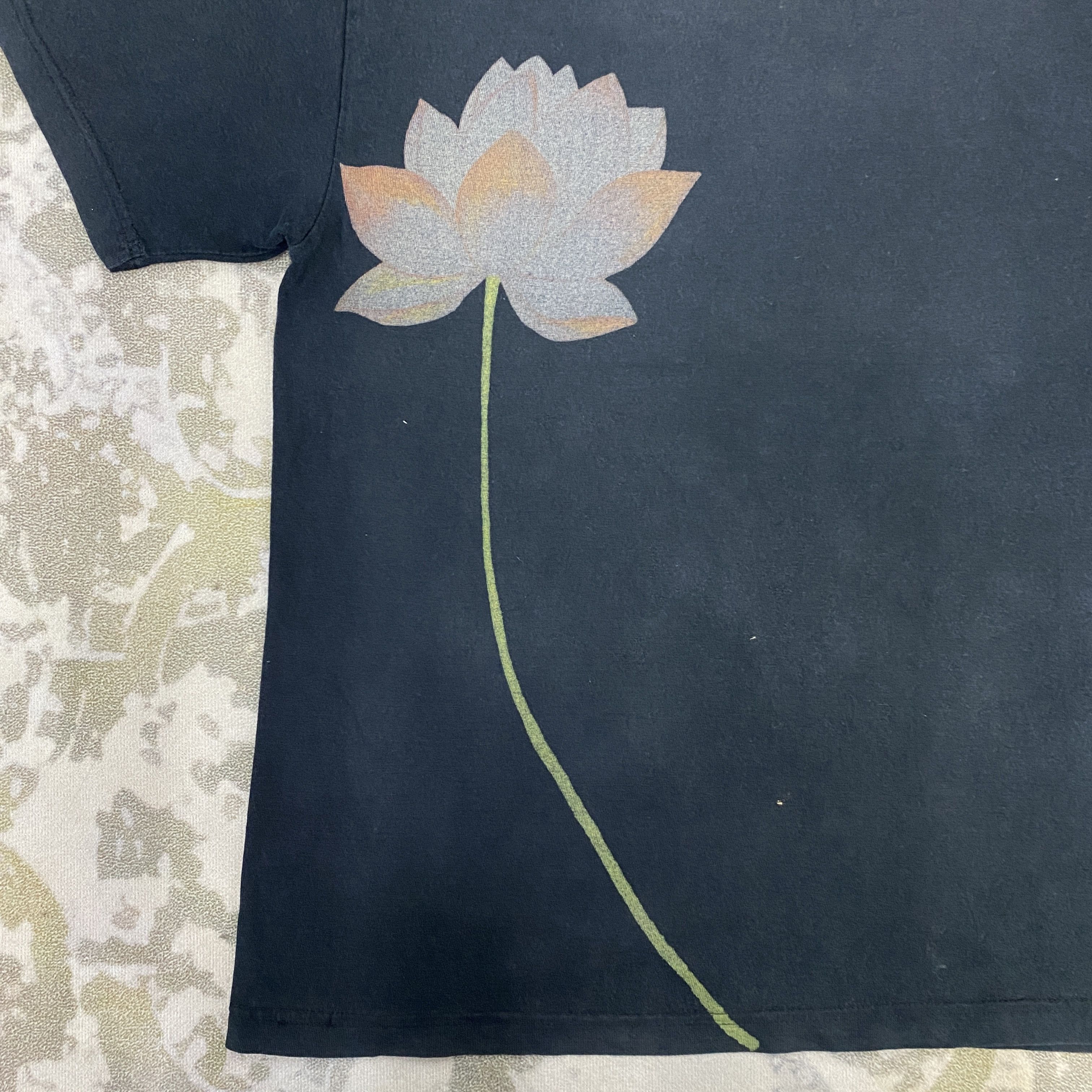 Japanese Brand Vintage Kurashikiya Water Lily T-Shirt - H068 Size US L / EU 52-54 / 3 - 5 Thumbnail