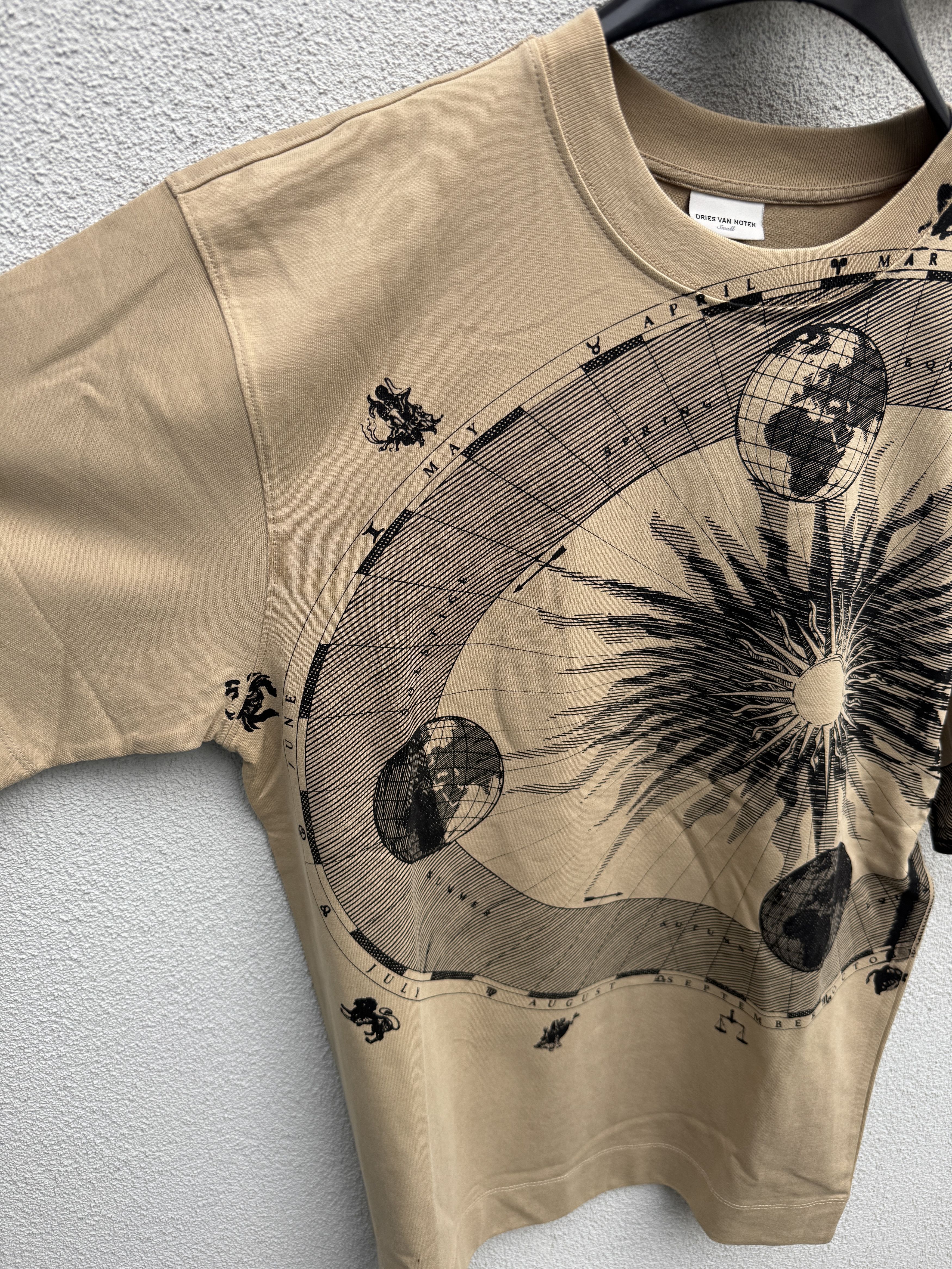 Dries Van Noten Dries Van Noten Men's Beige Black Hein Solar Print T-Shirt m Size US M / EU 48-50 / 2 - 4 Thumbnail