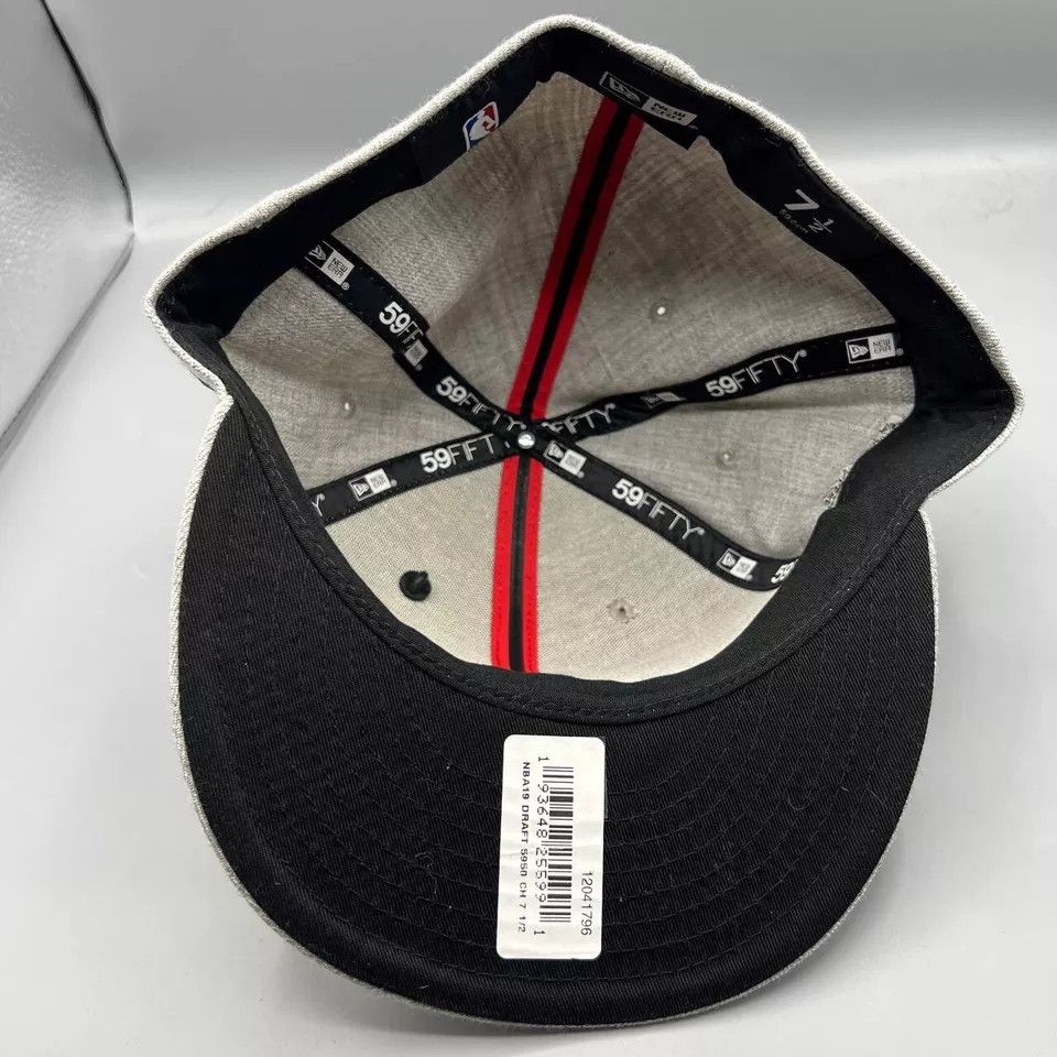 New Era Chicago Bulls Hat Men 7 1/2 59Fifty New Era Fitted with Pin Size ONE SIZE - 4 Thumbnail