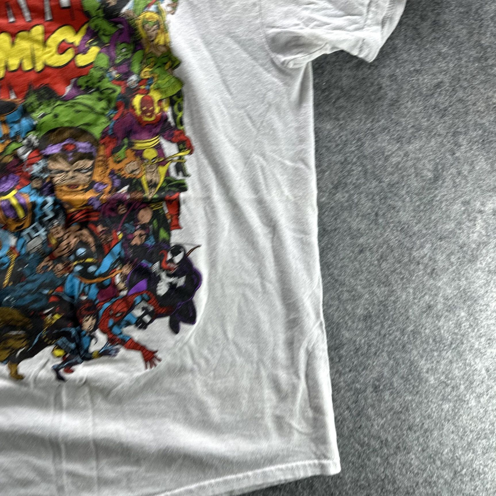Vintage Marvel Comics Shirt Mens Medium White Superhero Graphic Tee Avengers Heroes Size US M / EU 48-50 / 2 - 7 Thumbnail