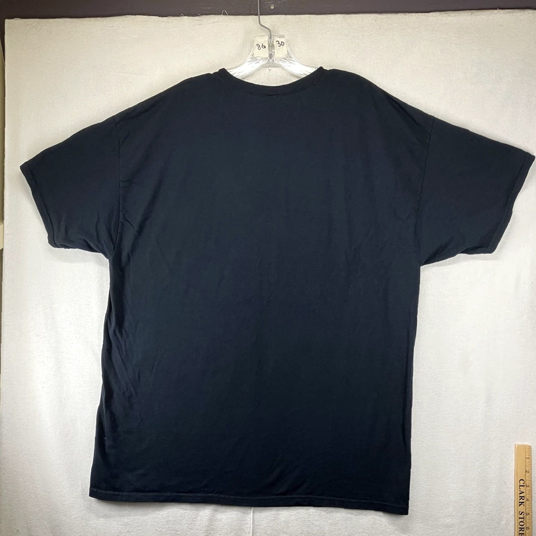 Fruit Of The Loom VINTAGE Fruit of the Loom Men’s T-Shirt 2XL Black Short Sleeve Pug Dog St. Patrick’s Day Funny Graphic Size US XXL / EU 58 / 5 - 2 Thumbnail