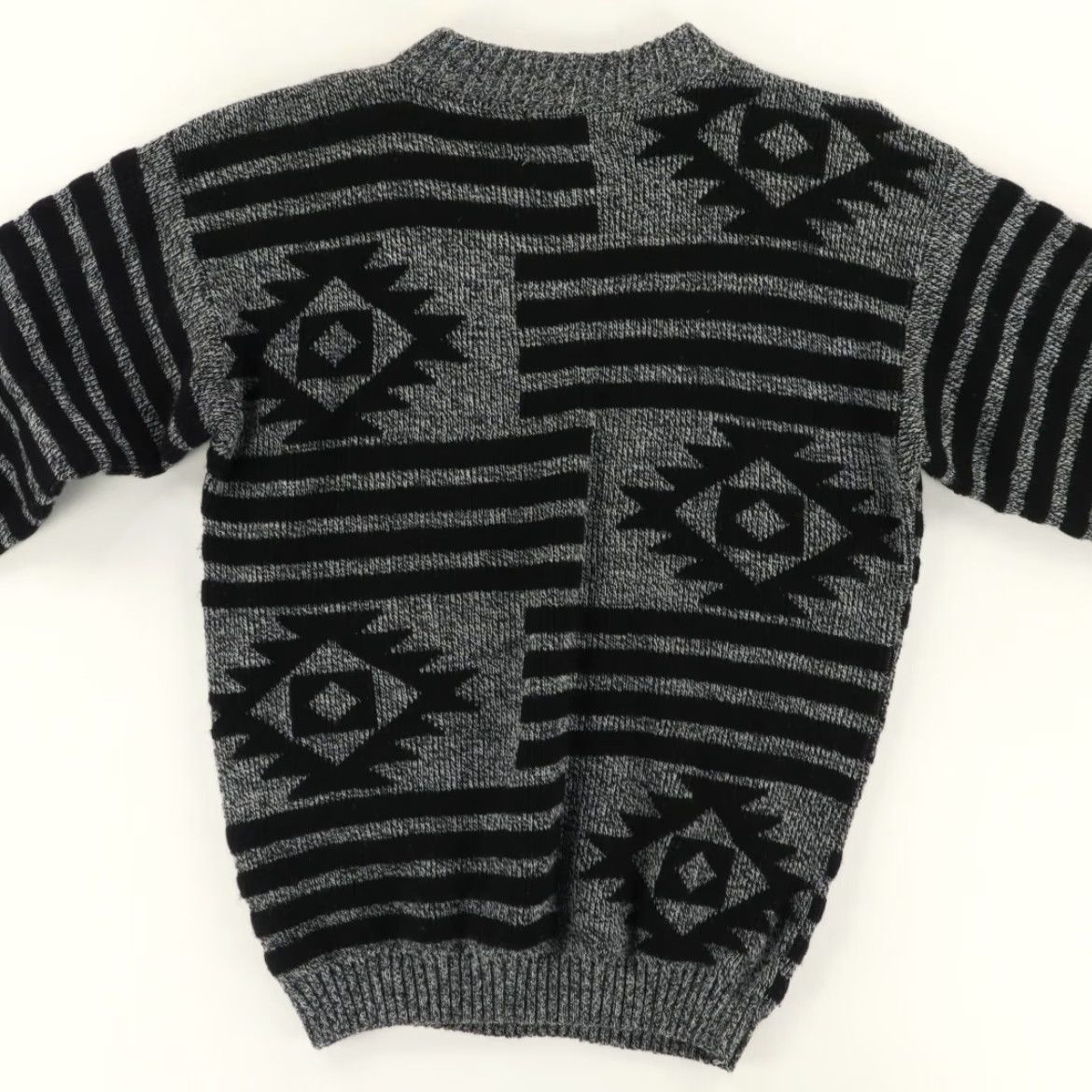 Vintage VTG Cuddle Knit Beacon Aztec Striped Sweater Gray Women's L Shirt Size L / US 10 / IT 46 - 4 Thumbnail