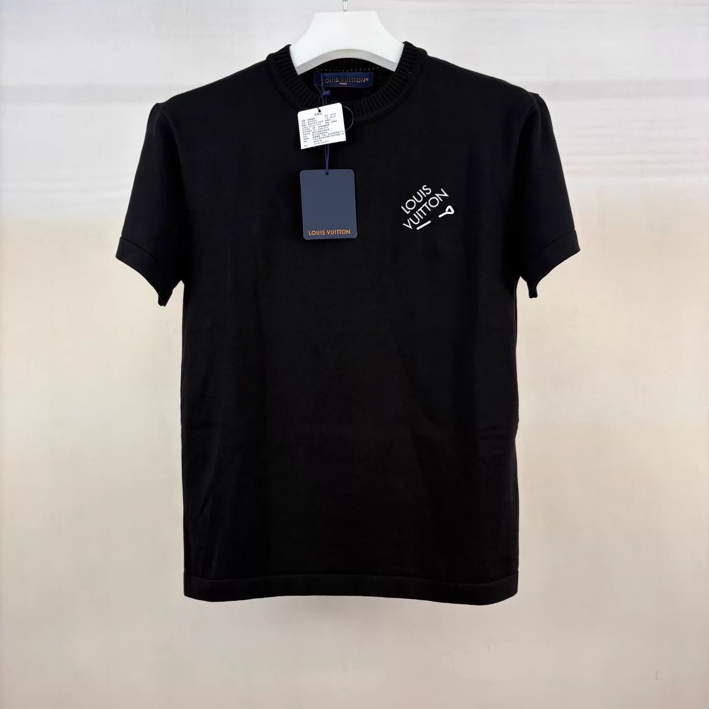 Louis Vuitton LV pin-embroidered logo short sleeve tee XS Size US XS / EU 42 / 0 - 1 Thumbnail