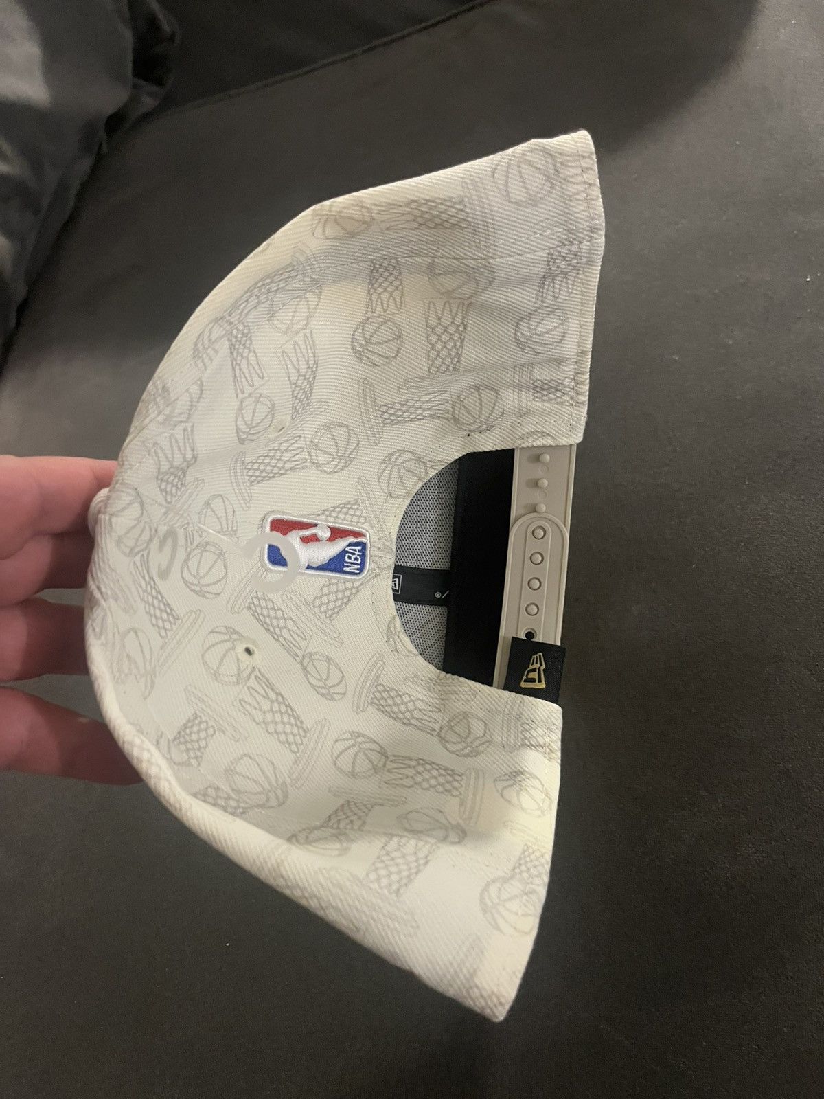 NBA × New Era Boston Celtics 2023-2024 NBA Champions New Era snapback hat Size ONE SIZE - 4 Thumbnail
