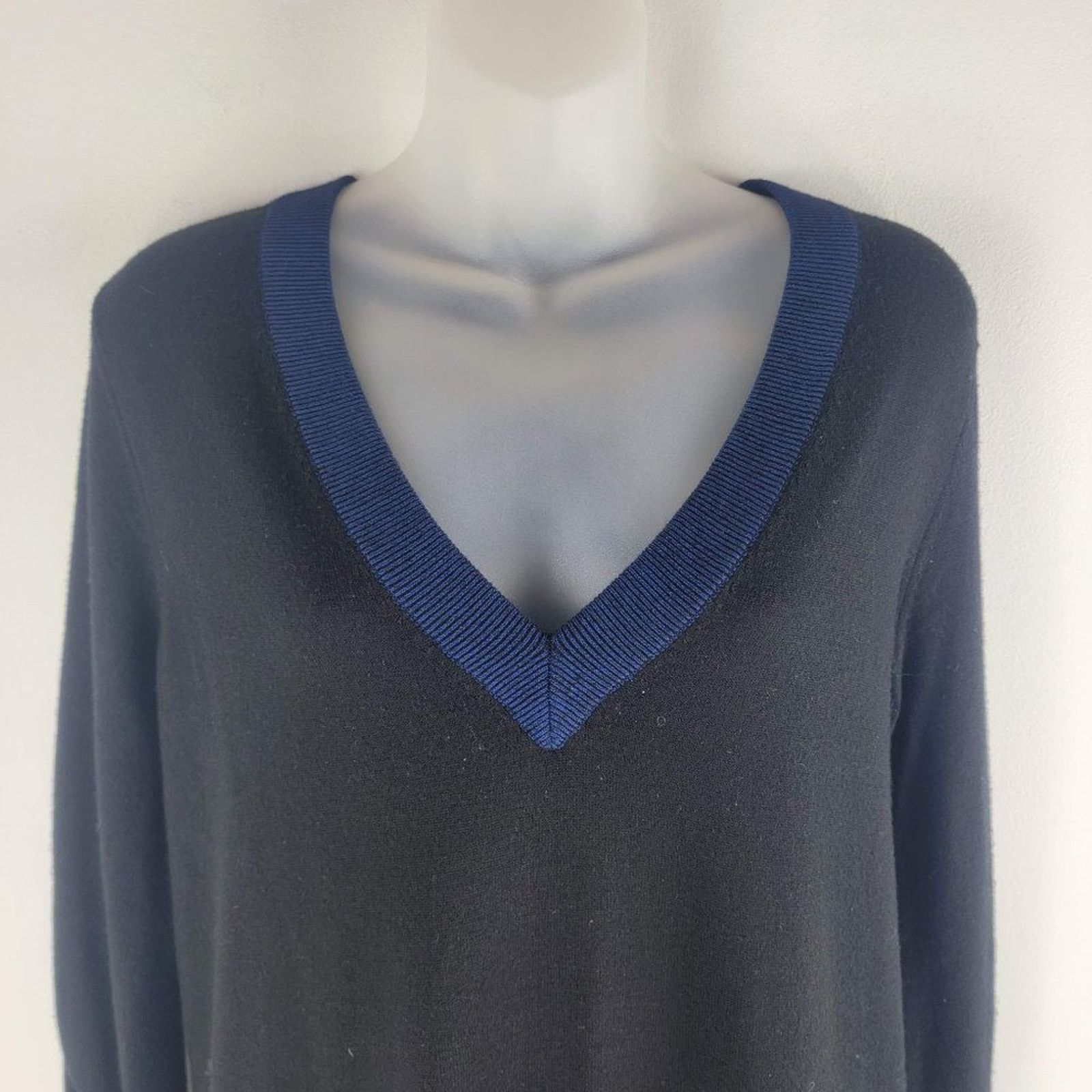 Rag & Bone Rag & Bone Kendra V-neck Merino Sweater Dress Black XS Size XS / US 0-2 / IT 36-38 - 3 Thumbnail