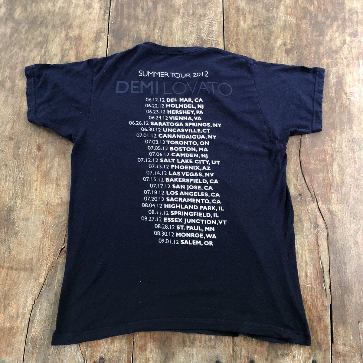 Band Tees Vintage 2012 Demi Lovato Tour T Shirt Size US M / EU 48-50 / 2 - 3 Thumbnail