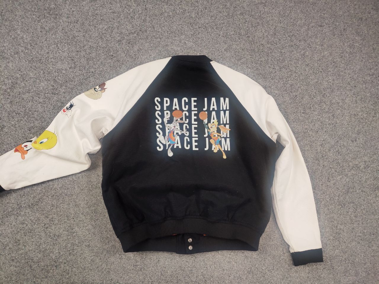 Vintage Vintage Space Jam A New Legacy bomber jacket Looney Tunes Size US L / EU 52-54 / 3 - 8 Thumbnail