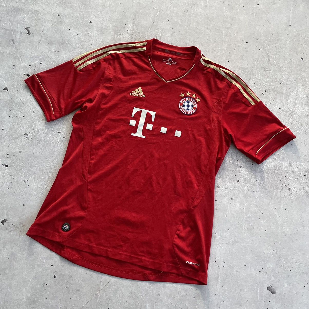 Vintage Vintage Bayern Munchen FC T-Mobile Adidas Size US L / EU 52-54 / 3 - 3 Thumbnail