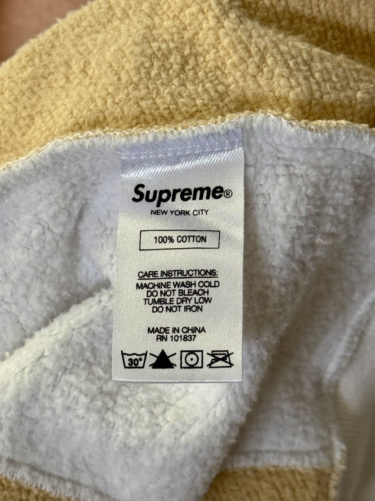 Supreme Supreme Hoodie Patchwork FW17 Pullover Sweatshirt Sz Small Size US S / EU 44-46 / 1 - 8 Thumbnail