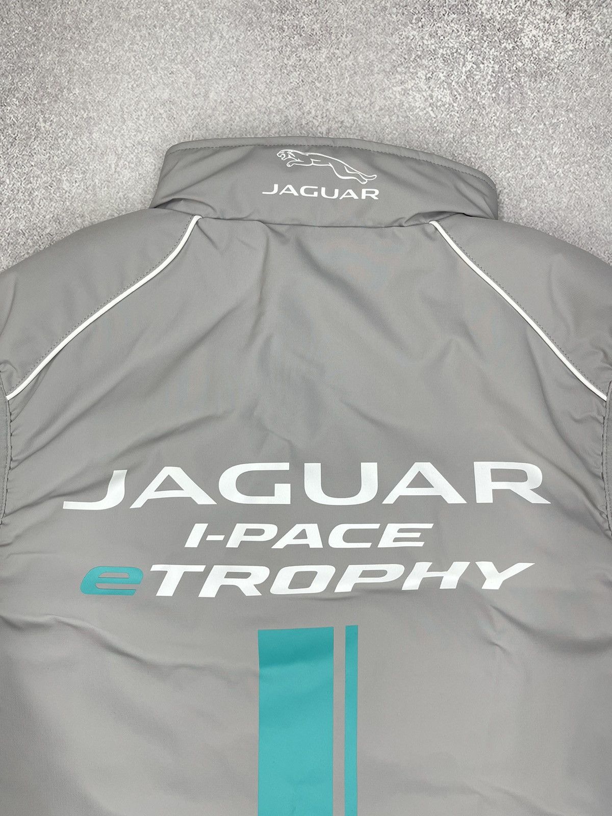 Formula 1 Racing Jaguar I Pace Etrophy Vest Grey Michelin F1 Size US S / EU 44-46 / 1 - 8 Thumbnail