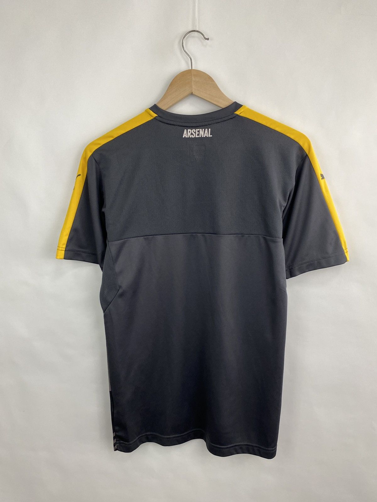 Puma Y2K Arsenal Puma Soccer Jersey Blokecore Rare Retro Hype Size US M / EU 48-50 / 2 - 9 Thumbnail