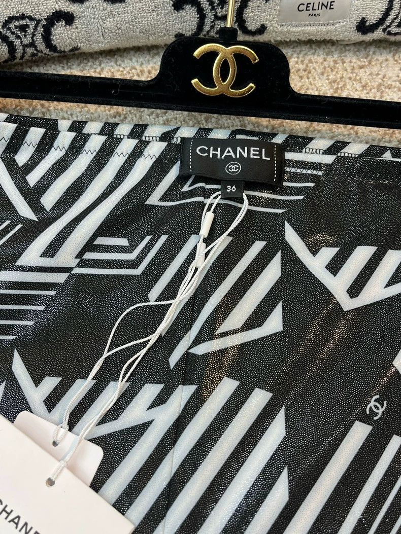 Chanel Chanel Black star tight pants Size 24" / US 00 / IT 34 - 2 Thumbnail