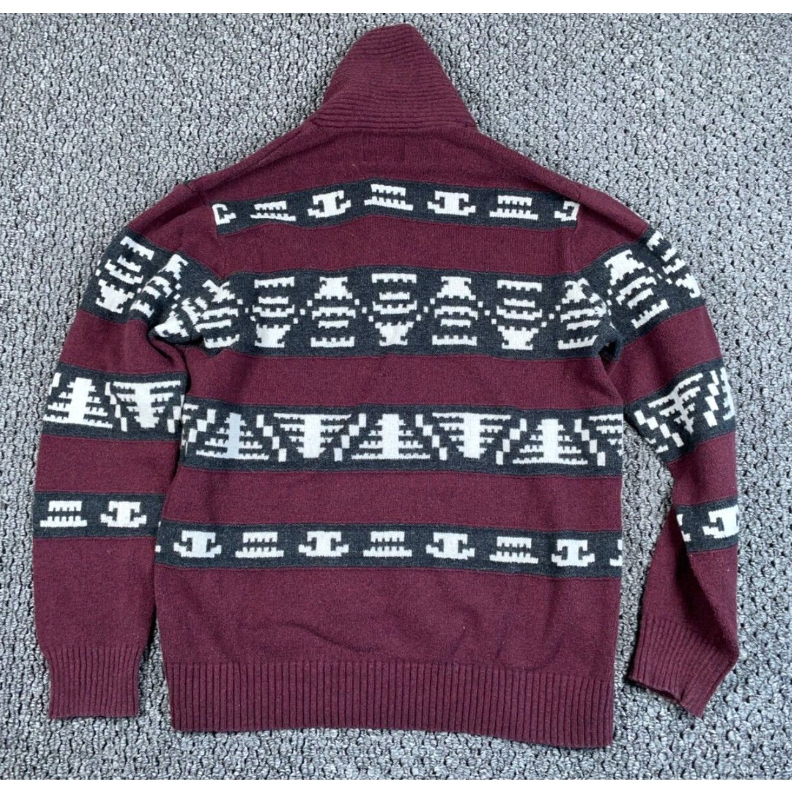 American Eagle Outfitters American Eagle Aztec Pattern Shawl Collar Sweater Adult Large Red Chunky Knit Size US L / EU 52-54 / 3 - 2 Thumbnail