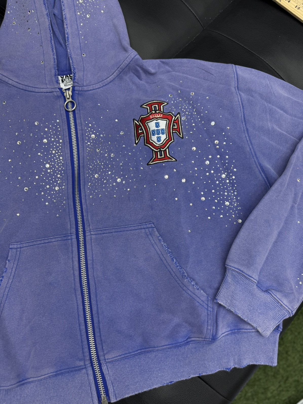 Vale Valley Hoodie Stone Zip Up Blue Crystals Size XL (NEW) Size US XL / EU 56 / 4 - 3 Thumbnail