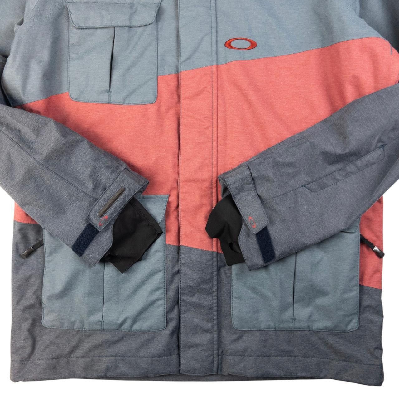Oakley Vintage Oakley Zip Up Snowboarding Jacket Size L Size US L / EU 52-54 / 3 - 7 Thumbnail