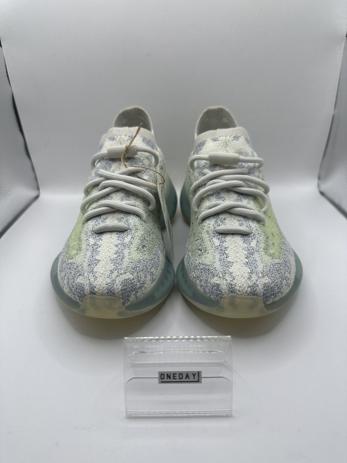 Adidas Adidas Yeezy Boost 380 Alien Blue Size US 4 / IT 34 - 2 Thumbnail