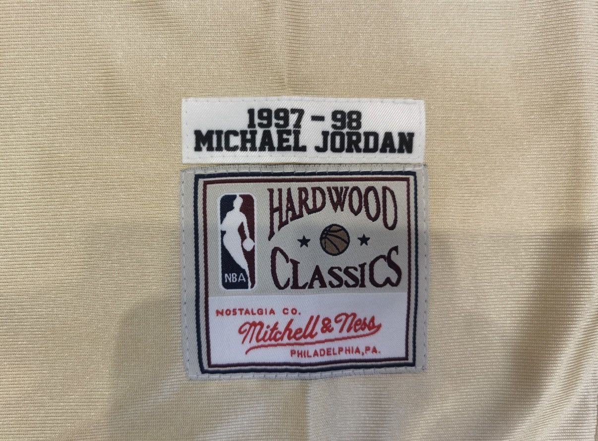 NBA Canotta NBA Basket Chicago Bulls Michael Jordan #23 - L Size US L / EU 52-54 / 3 - 5 Thumbnail
