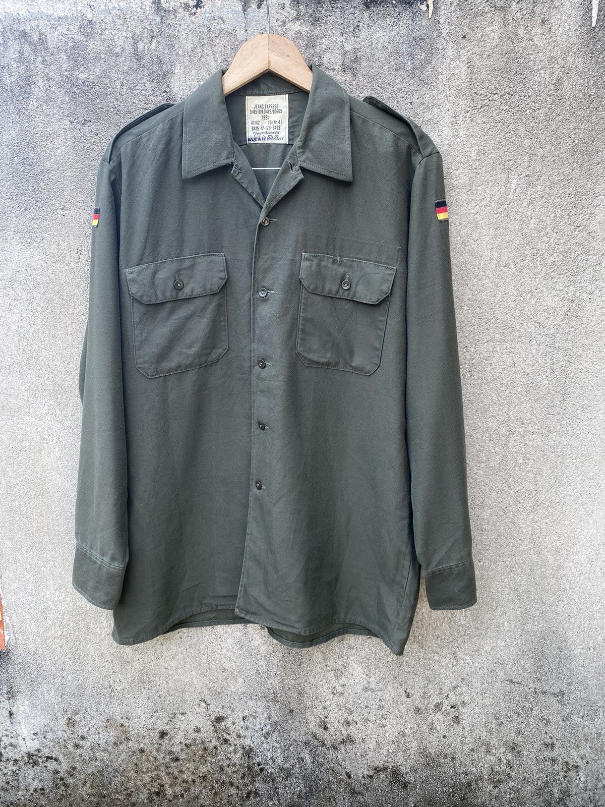 Vintage 1991 Germany Army Shirt Olive Green Button Up
