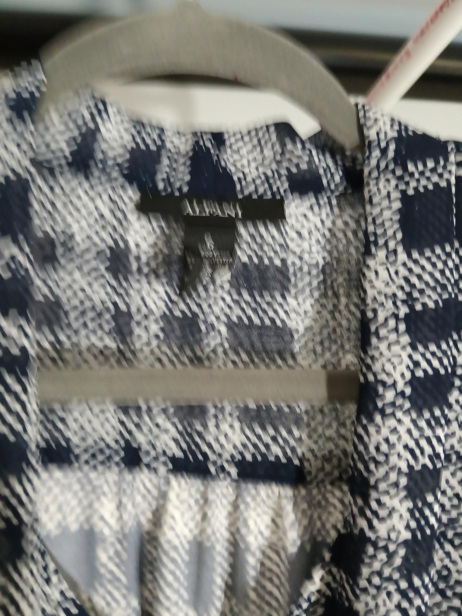 Alfani Alfani Navy Blue Patterned Blouse - Stylish and Versatile Size M / US 6-8 / IT 42-44 - 2 Thumbnail