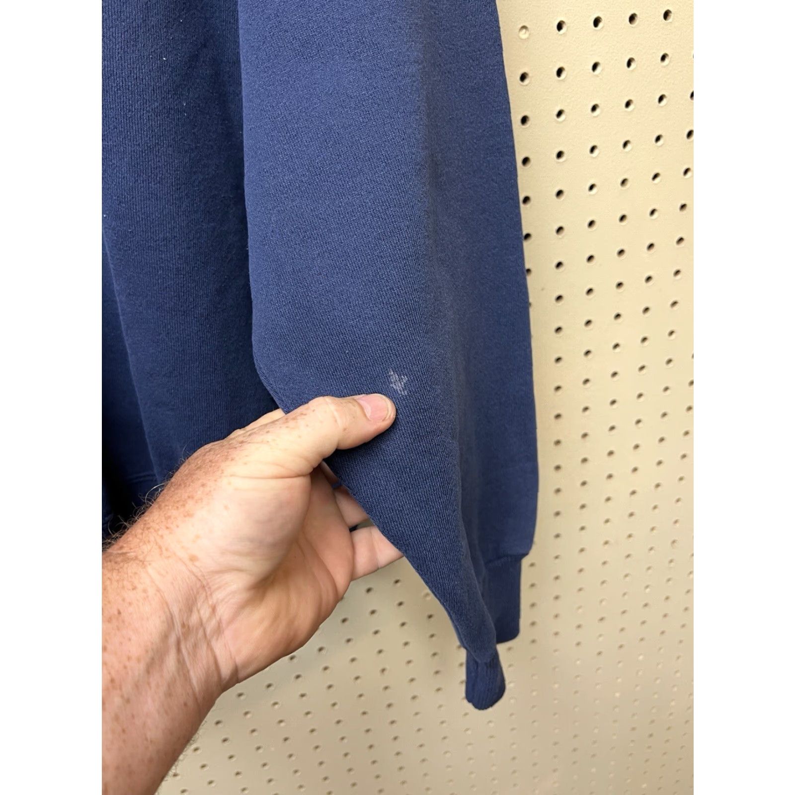 Champion VINTAGE Champion Sweatshirt Men XL Crew Neck Blue 90s Retro Solid Long Sleeve Cotton Blend All Seasons Pullover Logo Basic Training Size US XL / EU 56 / 4 - 3 Thumbnail