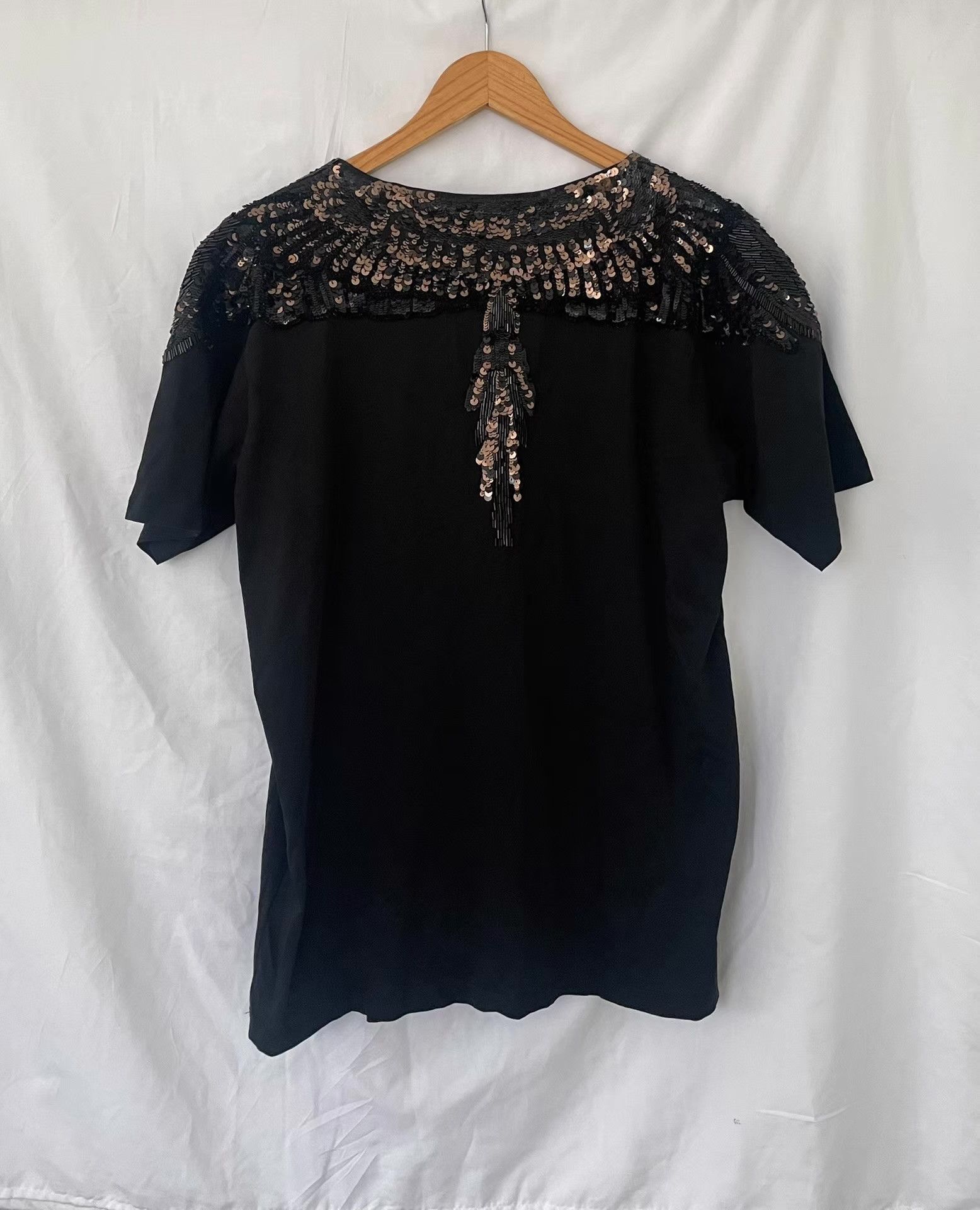 Marcelo Burlon Marcelo Burlon Sequin Short-sleeve T-shirt Ｑ21 Size US S / EU 44-46 / 1 - 2 Thumbnail